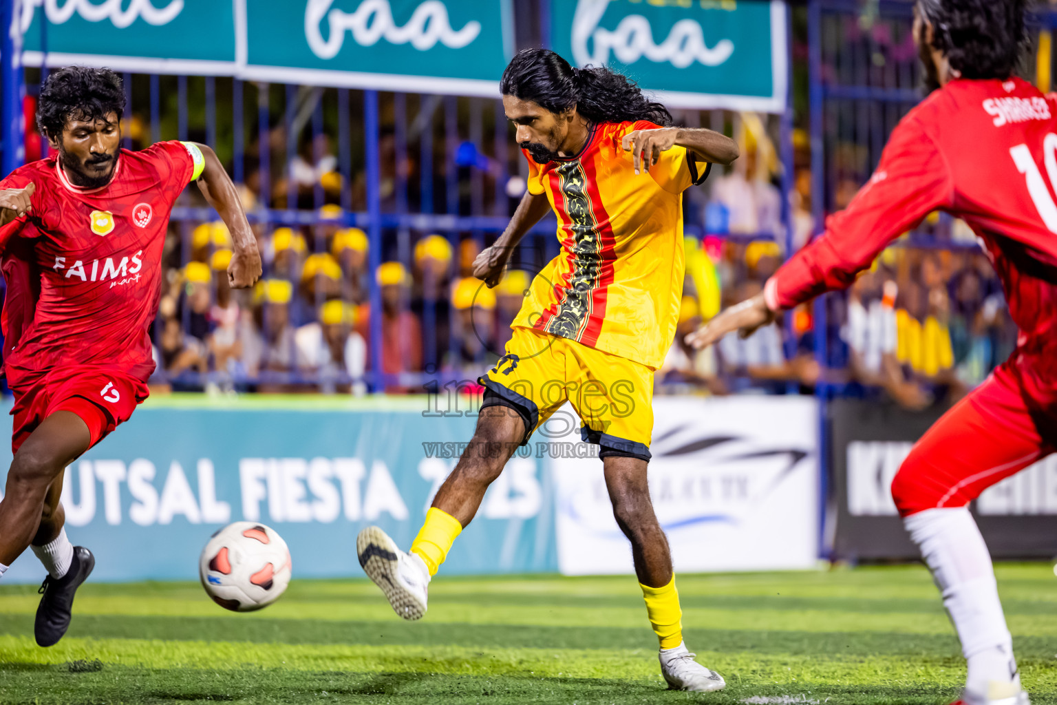 Eydhafushi vs Thulhaadhoo in Semi Finals of Better in Baa Futsal Fiesta 2025 Men's division held in B. Eydhafushi, Maldives on Saturday, 15th November 2025. Photos: Nausham Waheed / images.mv
