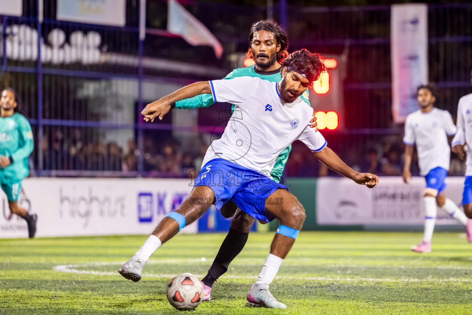Hithaadhoo vs Dharavandhoo in Day 7 of Better in Baa Futsal Fiesta 2025 Men's division held in B. Eydhafushi, Maldives on Tuesday, 11th November 2025. Photos: Nausham Waheed / images.mv
