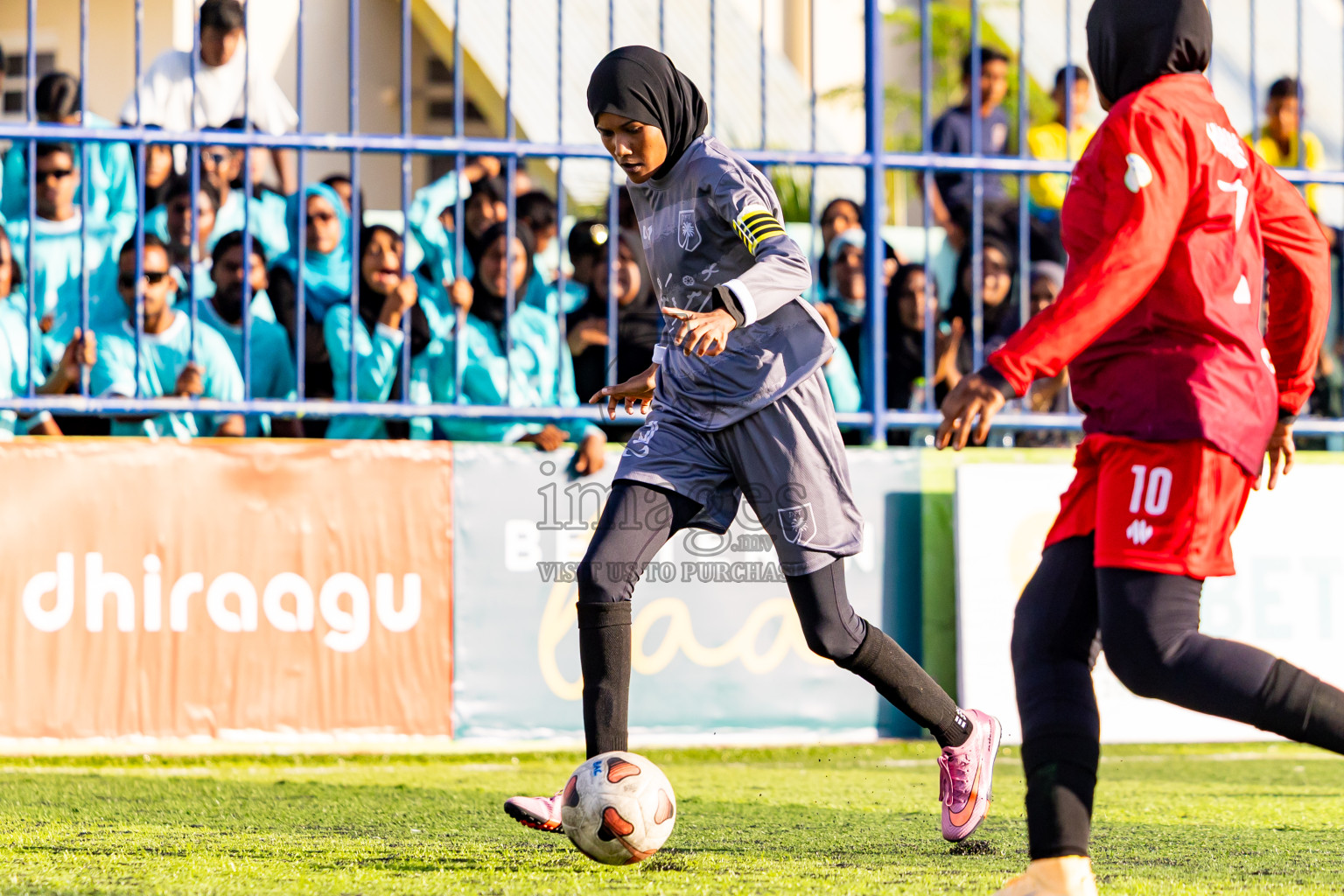 Dhonfan vs Kihaadhoo in Day 4 of Better in Baa Futsal Fiesta 2025 Woman's division held in B. Eydhafushi, Maldives on Sunday, 9th November 2025. Photos: Nausham Waheed / images.mv