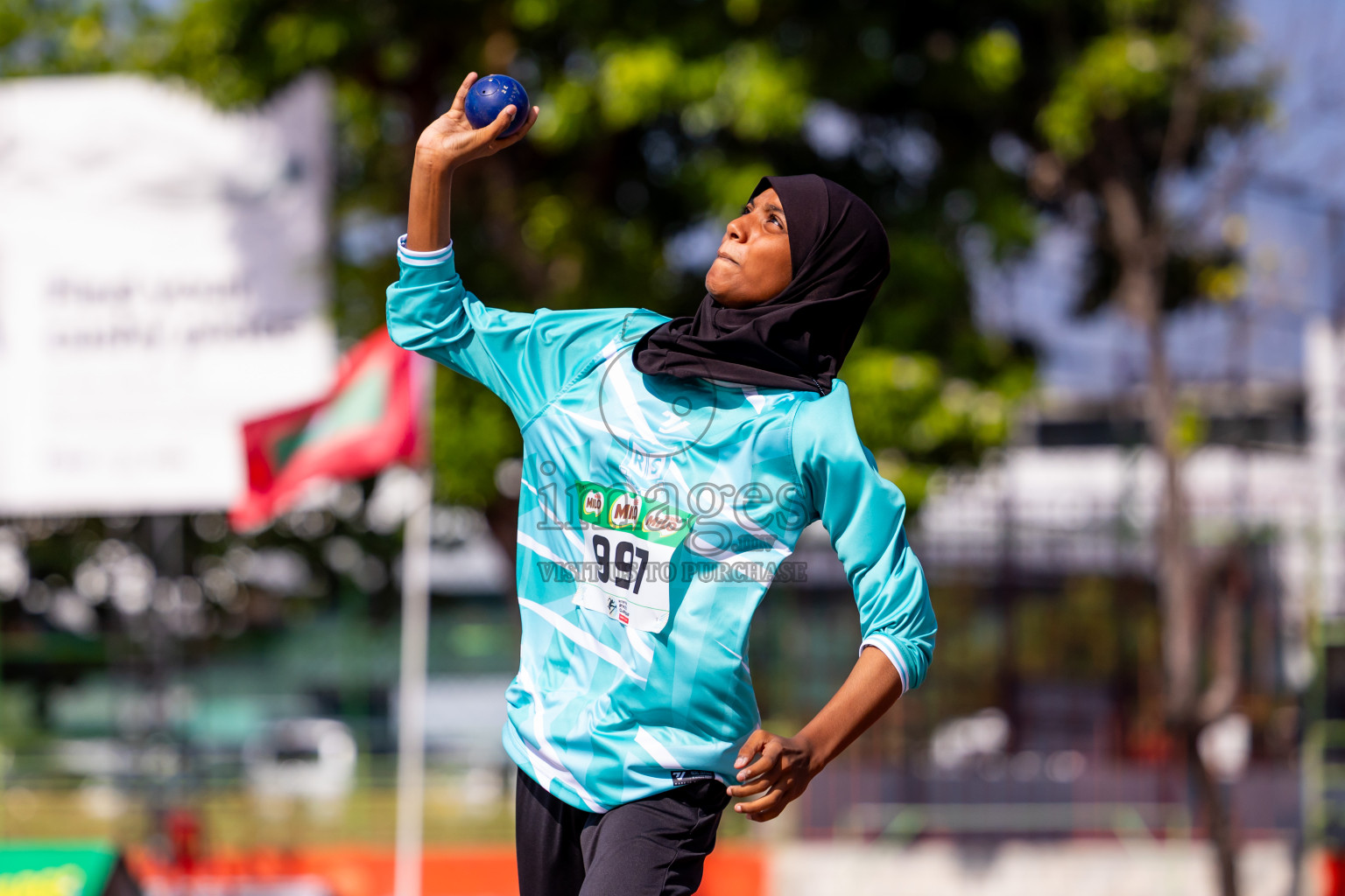 Day 3 of Inter-school Athletics Championship 2025 held in Ekuveni Synthetic Track, Male', Maldives on Wednesday, 08th October 2025. Photos by: Nausham Waheed / Images.mv