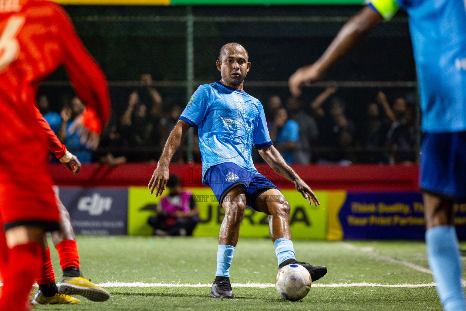 M Dhiggaru vs M Muli in Day 21 of Golden Futsal Challenge 2025 was held on Saturday , 25th January 2025, in Hulhumale', Maldives. Photos: Nausham Waheed / images.mv