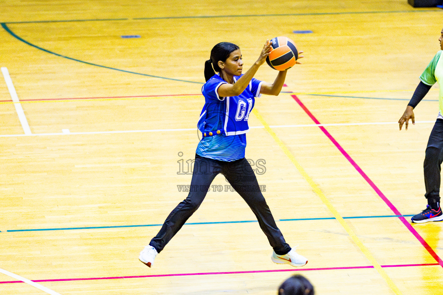 Kulhudhuffushi Youth & Recreation Club vs Club Green StreetDay 2 of 21st National Netball Tournament was held in Social Canter at Male', Maldives on Friday, 18th May 2024. Photos: Nausham Waheed / images.mv