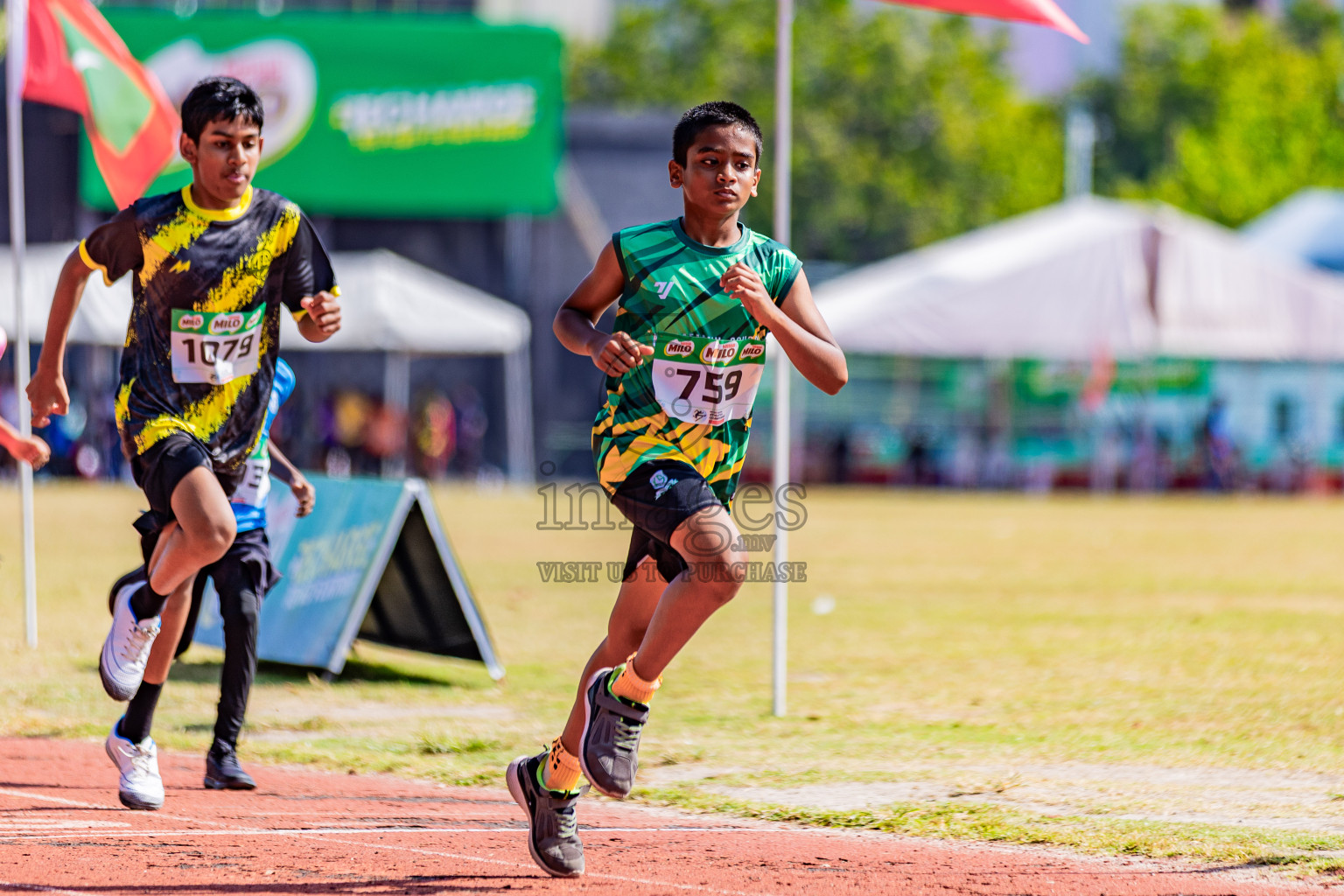 Day 3 of Inter-school Athletics Championship 2025 held in Ekuveni Synthetic Track, Male', Maldives on Wednesday, 08th October 2025. Photos by: Areef Adam / Images.mv