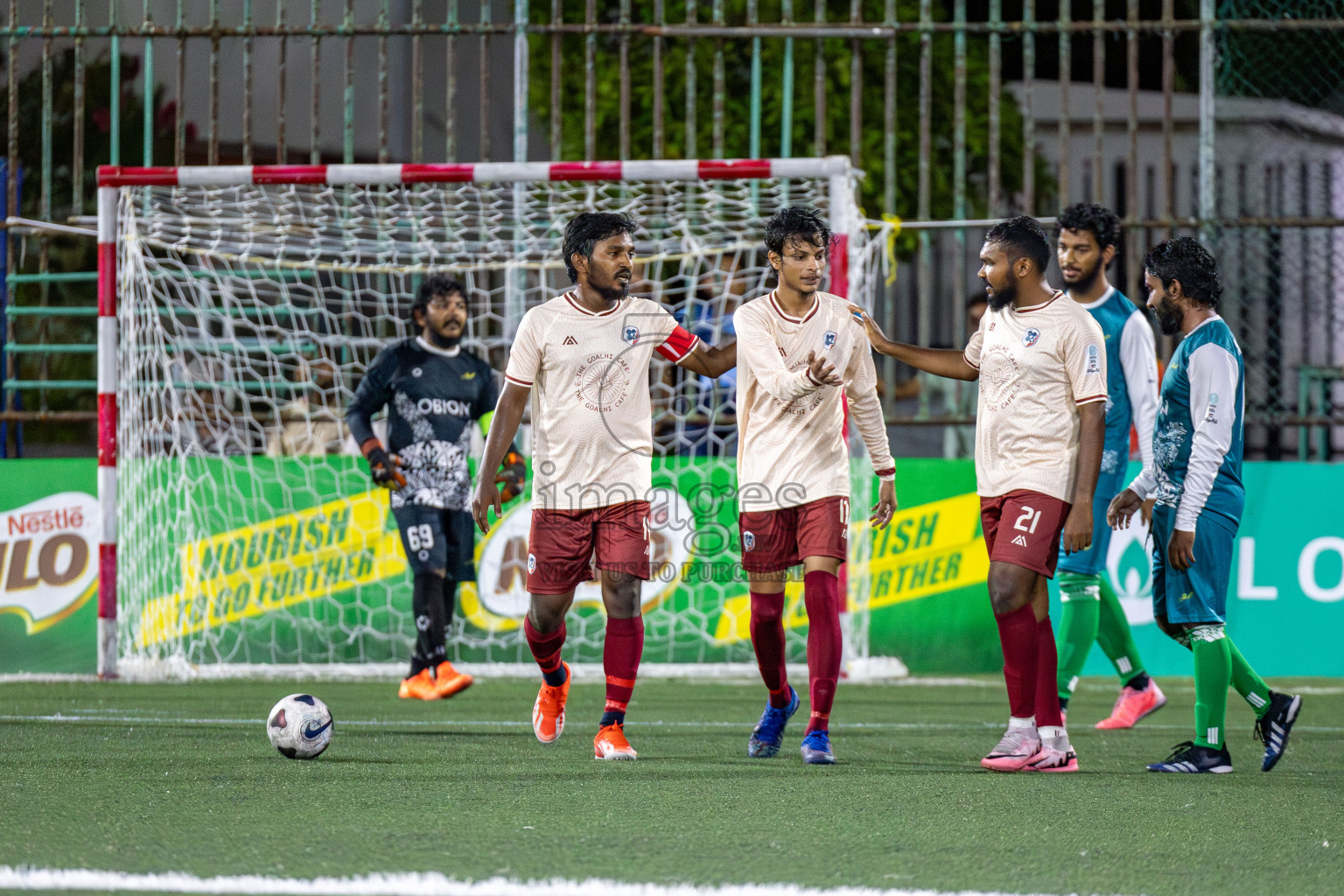 CLUB 220 vs HES CLUB Maldives Classic 2024 held in Rehendi Futsal Ground, Hulhumale', Maldives on Thursday, 12th September 2024. 
Photos: Hassan Simah / images.mv