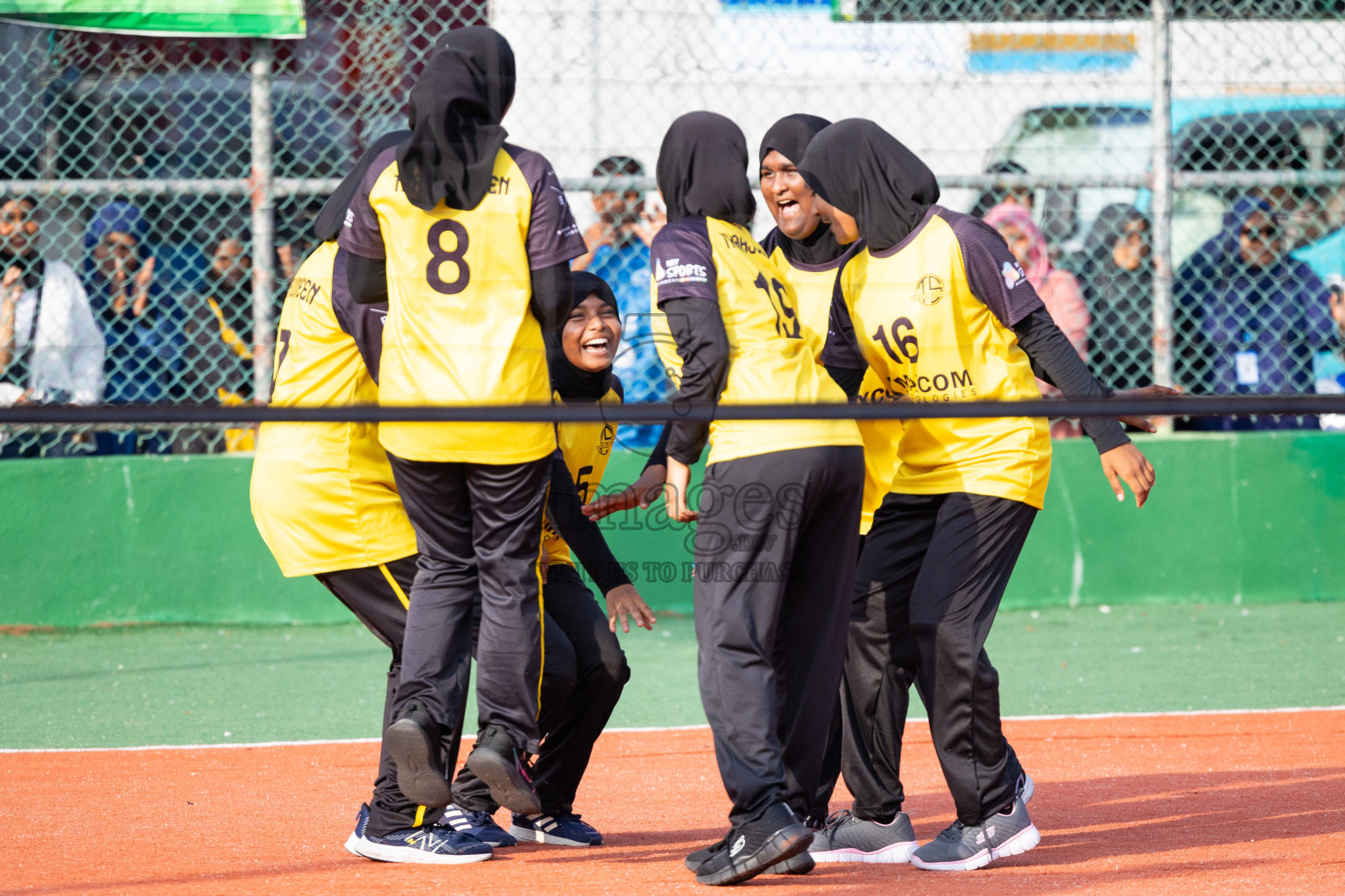 Day 10 of Interschool Volleyball Tournament 2024 was held in Ekuveni Volleyball Court at Male', Maldives on Sunday, 1st December 2024.
Photos: Ismail Thoriq / images.mv