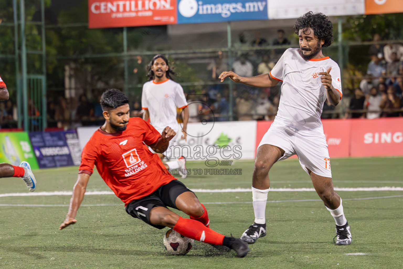 United BML vs Dhiraagu in Round of 16 of Club Maldives Cup 2024 held in Rehendi Futsal Ground, Hulhumale', Maldives on Tuesday, 8th October 2024. Photos: Ismail Thoriq / images.mv