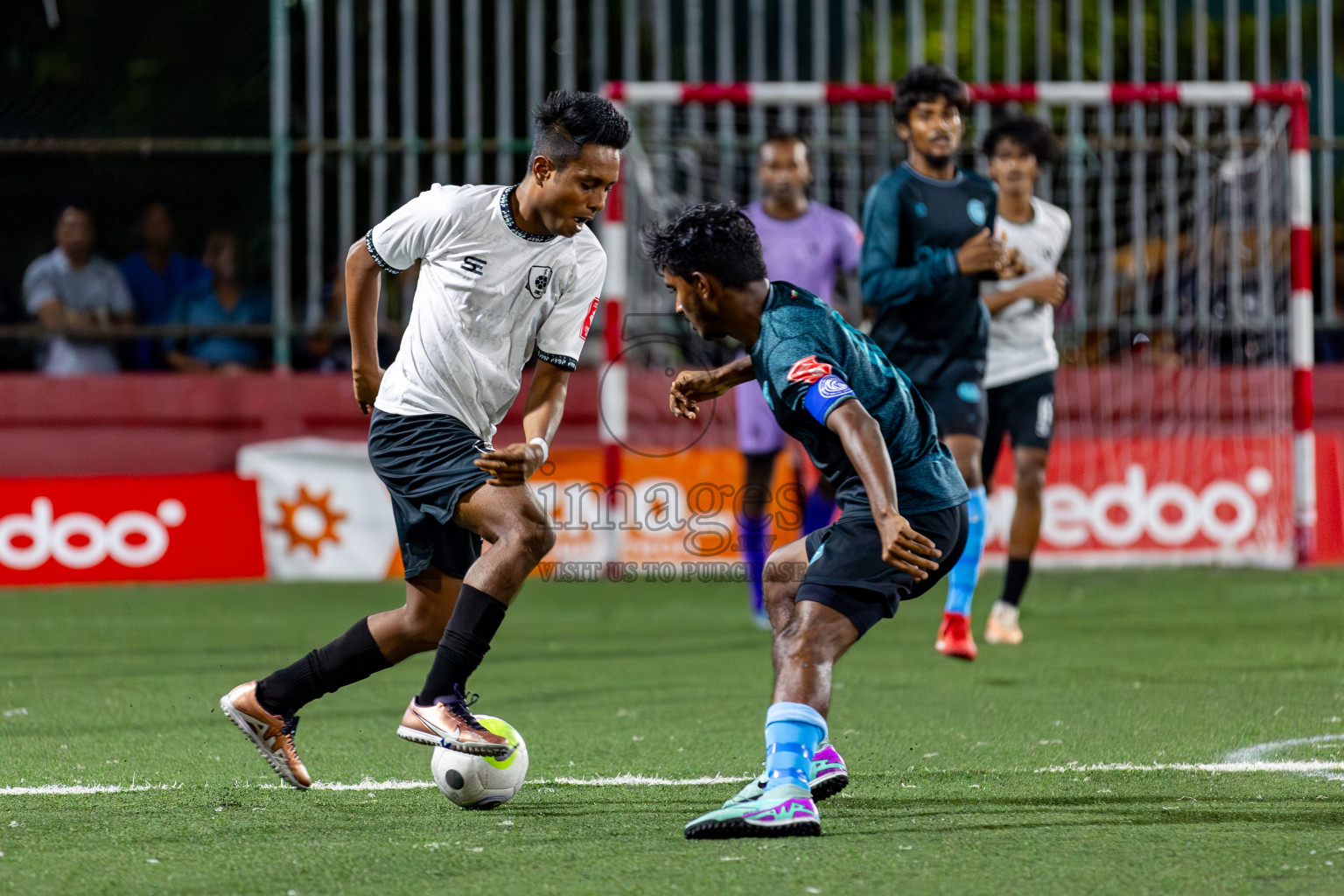 R. Dhuvaafaru VS Sh. Feydhoo on Day 33 of Golden Futsal Challenge 2024, held on Sunday, 18th February 2024, in Hulhumale', Maldives Photos: Hassan Simah / images.mv