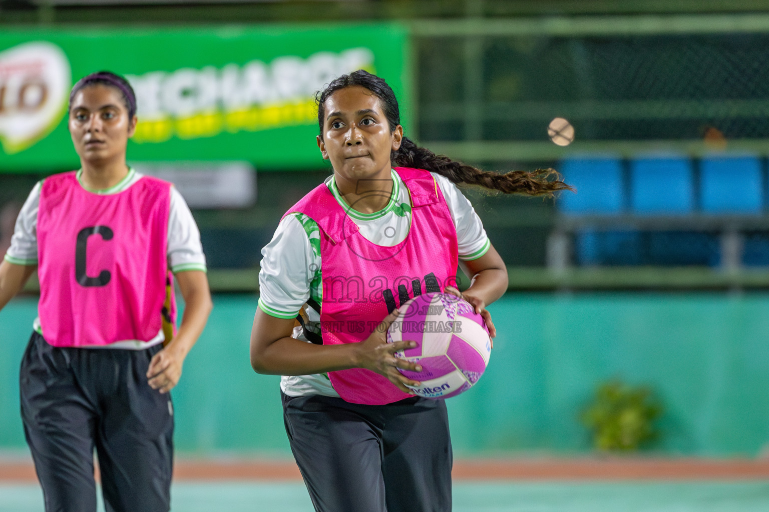 Club Green Streets vs SC Skylark in Division 1 of National Netball Tournament 2025 held in Ekuveni Netball Court at Male', Maldives on Wednesday, 21st May 2025. Photos: Mohamed Mahfooz Moosa / images.mv