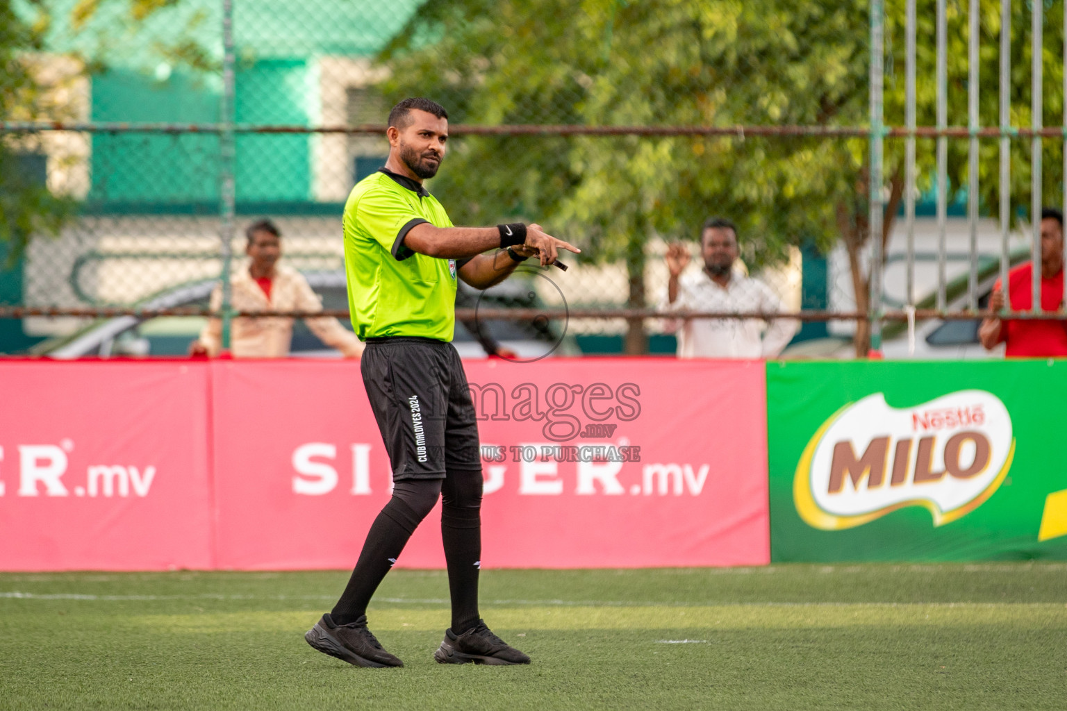 CLUB NDA vs HES CLUB in Club Maldives Classic 2024 held in Rehendi Futsal Ground, Hulhumale', Maldives on Friday, 6th September 2024. 
Photos: Hassan Simah / images.mv