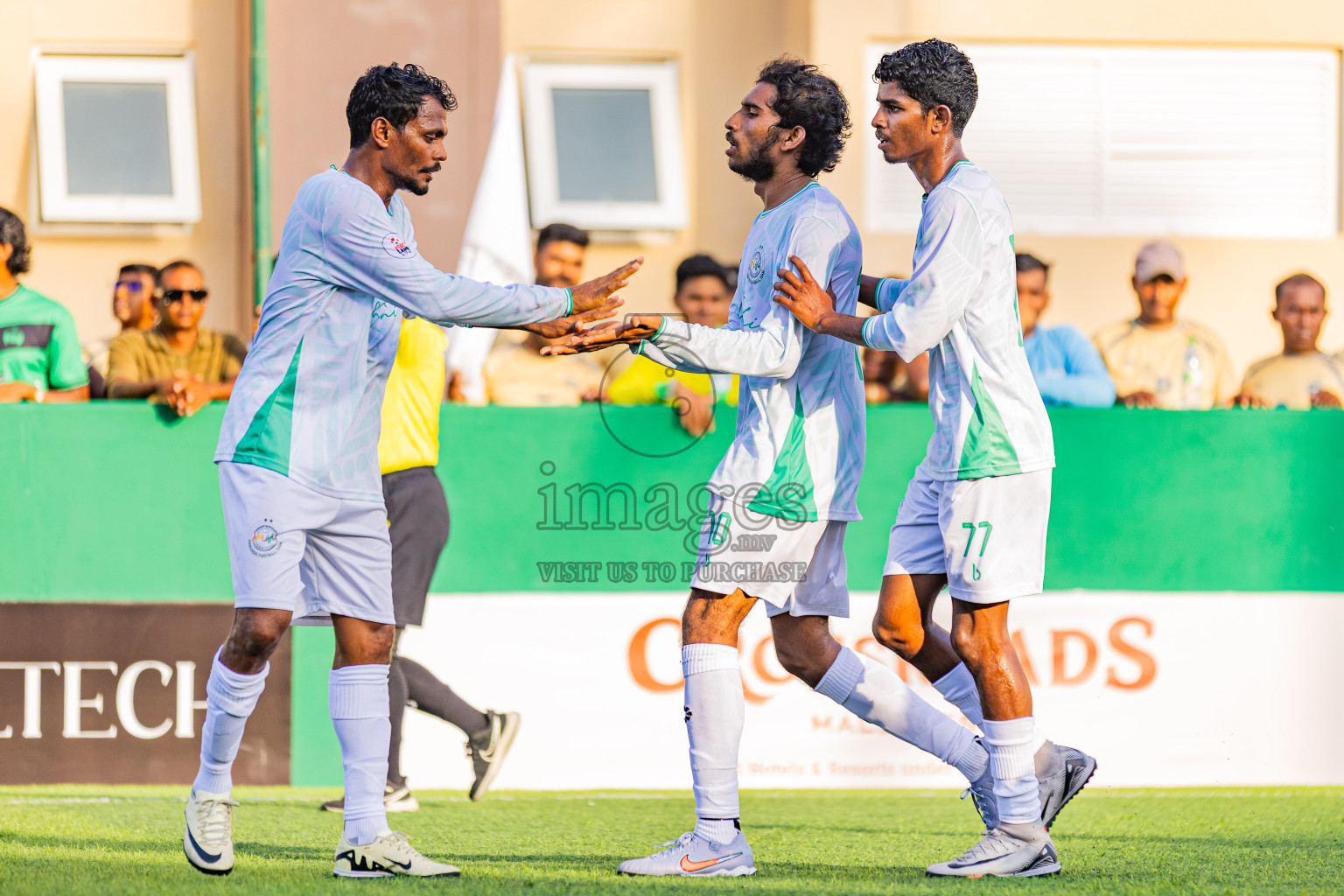 Fihalhohi vs Ozen Bolifushu in Resort League 2025 (South Male Zone) day 6 was held on Friday, 3rd October 2025 in Crossroads's Maldives, Photos: Areef Adam / images.mv
