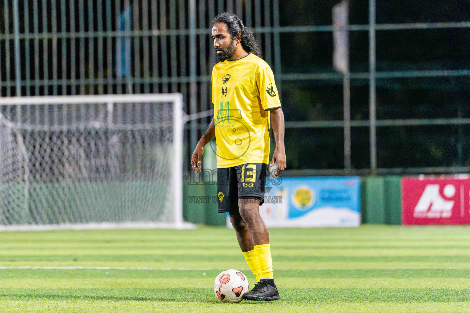 Kanmathi SC VS BEST in Day 4 - Fonadhoo Youth Futsal Challenge 2025 held in Fonadhoo Futsal Stadium, L. Fonadhoo, Maldives on Wednesday, 29th October 2025 Photos: Arif Rasheed / images.mv