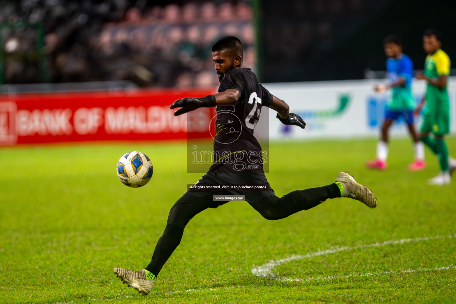 Dhivehi Premier League 2023 - Maziya Sports & Recreation vs Super United Sports, held in National Football Stadium, Male', Maldives  Photos: Mohamed Mahfooz Moosa/ Images.mv