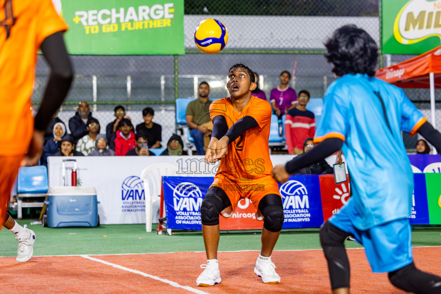 Sports Club Vision vs Sports Club Dhirun in the Bronze Match of Milo National Junior Volleyball Championship 2025 Men's Division was held on Saturday, 29th November 2025 at Ekuveni Turf Court Male', Maldives. Photos: Nausham Waheed / images.mv