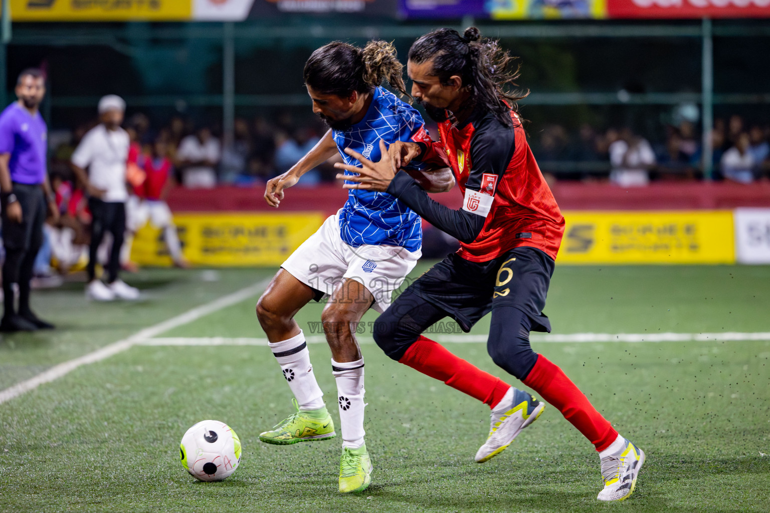 L. Gan VS HDh. Naivaadhoo in Round of 16 on Day 40 of Golden Futsal Challenge 2024 which was held on Tuesday, 27th February 2024, in Hulhumale', Maldives Photos: Hassan Simah / images.mv