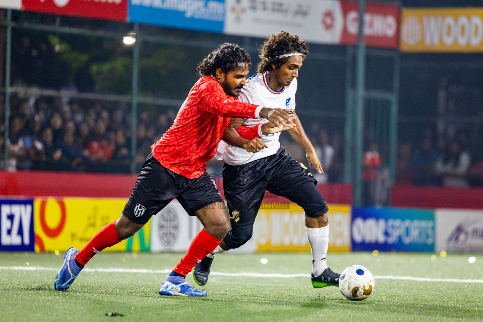 DH Maaenboodhoo vs DH Kudahuvadhoo in Dhaalu Atoll Finals in Day 25 of Golden Futsal Challenge 2025 was held on Wednesday , 28th January 2025, in Hulhumale', Maldives. Photos: Nausham Waheed / images.mv