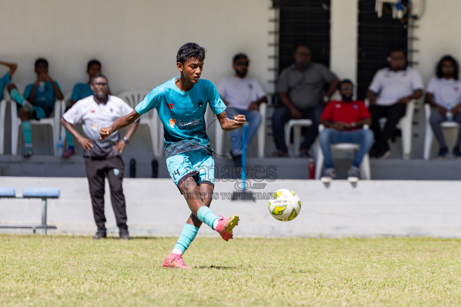 Day 4 of MILO Academy Championship 2024 (U-14) was held in Henveyru Stadium, Male', Maldives on Sunday, 3rd November 2024. 
Photos: Hassan Simah / Images.mv