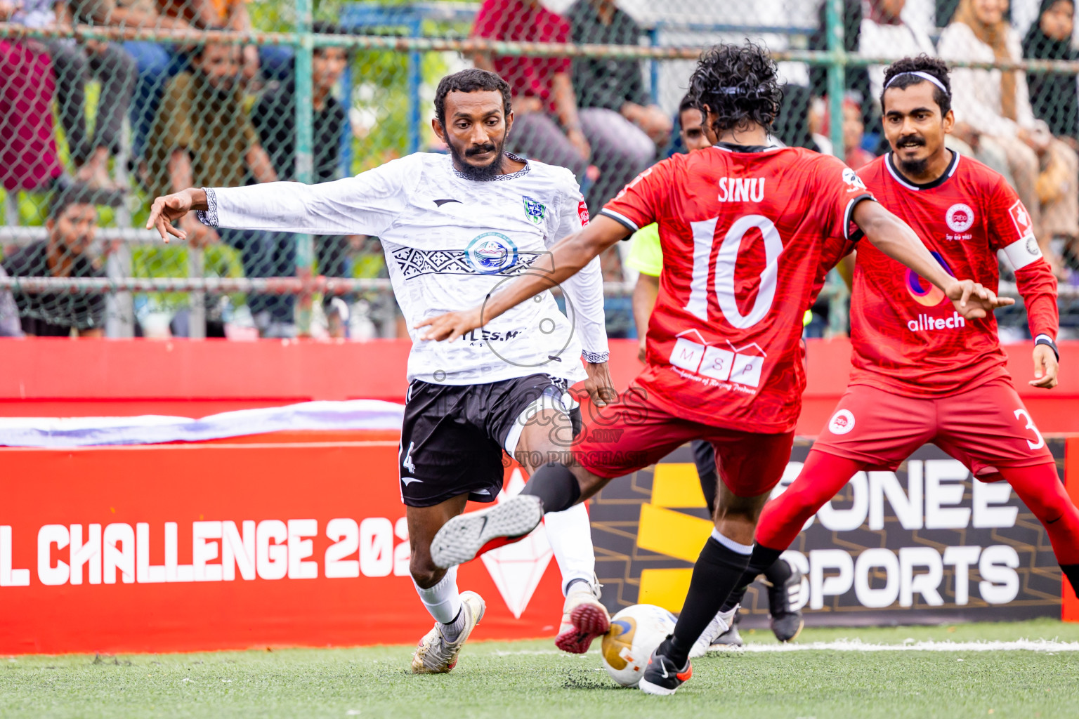 GDh Madaveli vs GDh Faresmaathodaa in Day 12 of Golden Futsal Challenge 2025 was held on Thursday, 16th January 2025, in Hulhumale', Maldives Photos: Nausham Waheed  / images.mv