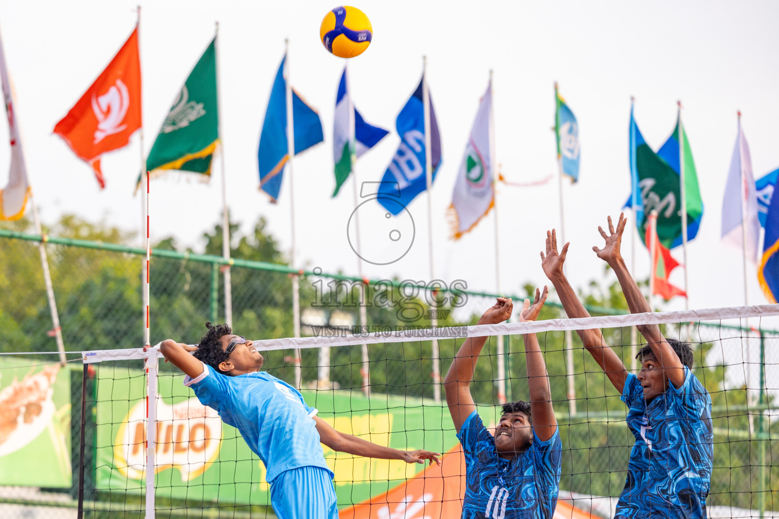 Day 11 of Interschool Volleyball Tournament 2024 was held in Ekuveni Volleyball Court at Male', Maldives on Monday, 2nd December 2024.
Photos: Ismail Thoriq / images.mv