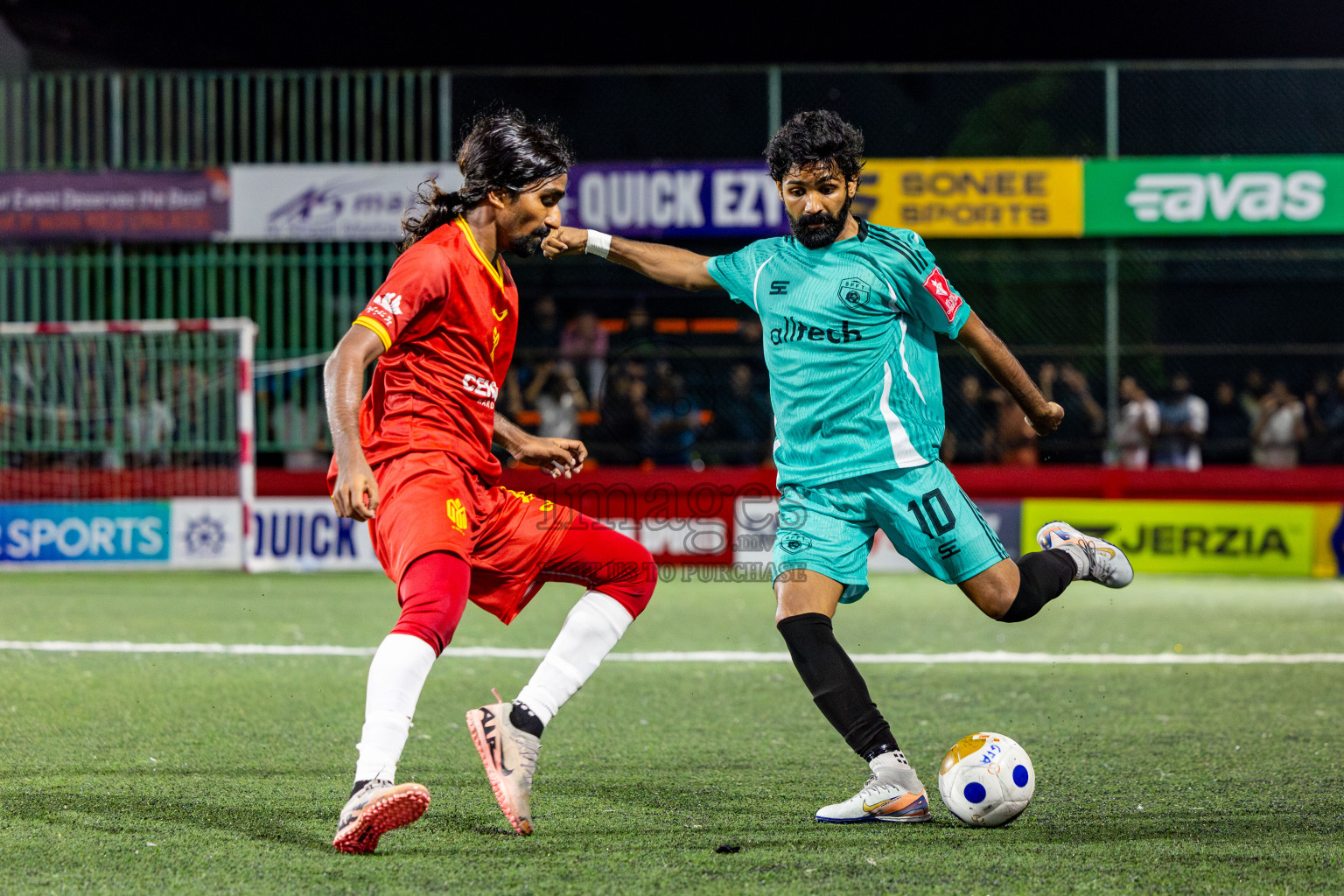 S Feydhoo vs S Meedhoo on Day 20 of Golden Futsal Challenge 2025 was held on Thursday, 23rd January 2025, in Hulhumale', Maldives. Photos: Nausham Waheed / images.mv