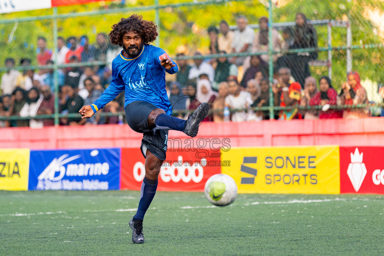 K. Maafushi vs K. Guraidhoo in Day 19 of Golden Futsal Challenge 2024 was held on Friday, 2nd February 2024 in Hulhumale', Maldives 
Photos: Hassan Simah / images.mv