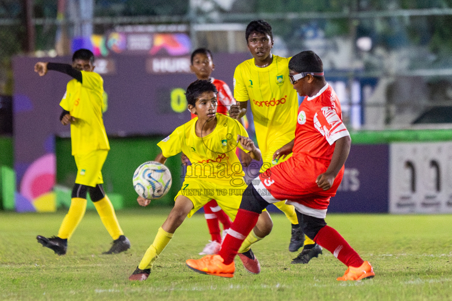 Maziya vs Hurriya (U12) in Day 4 of Dhivehi Youth League 2024 held at Henveiru Stadium on Thursday, 28th November 2024. Photos: Shuu Abdul Sattar/ Images.mv