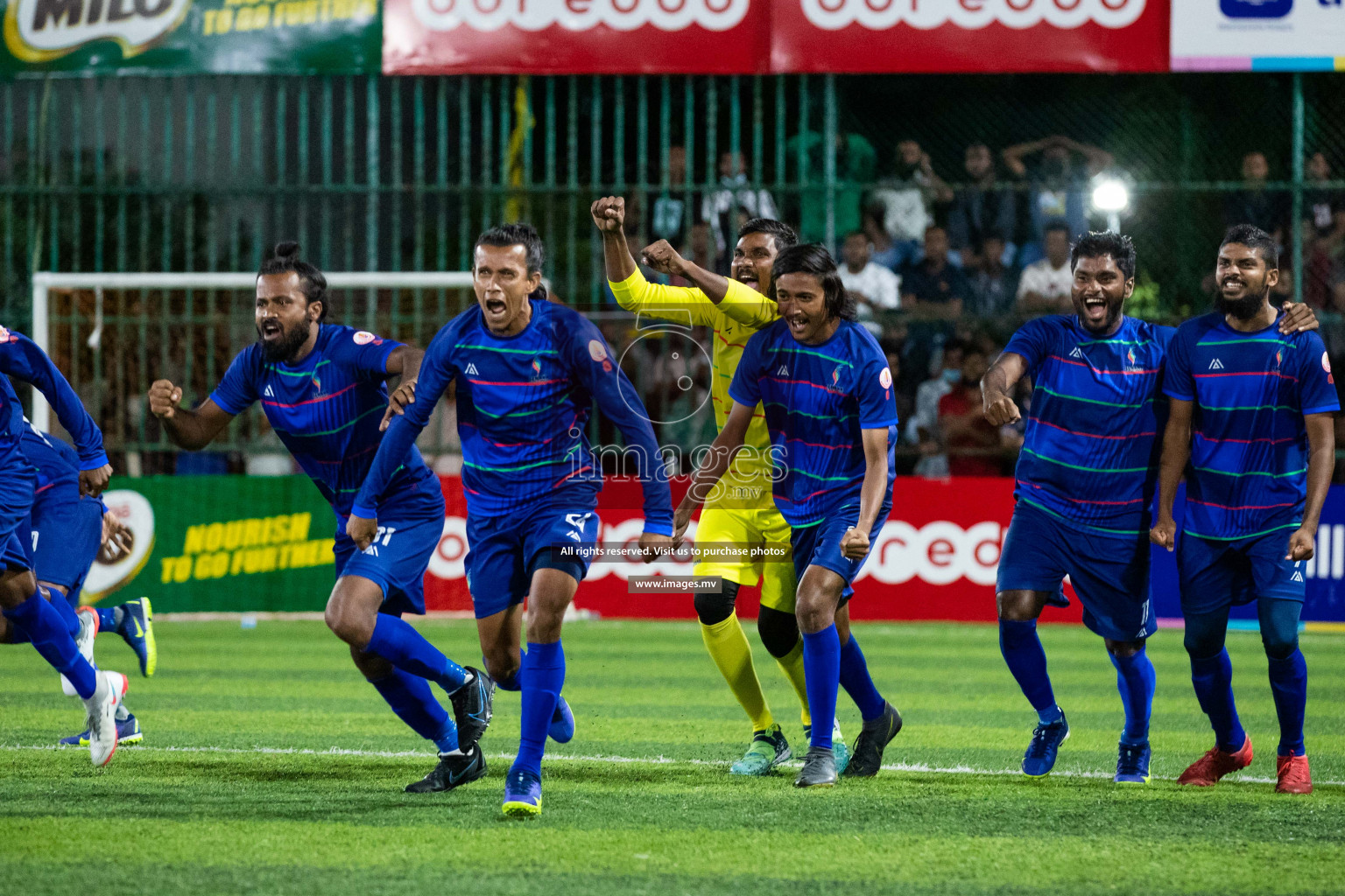 STO RC Vs Team Fenaka in the Quarter Finals of Club Maldives 2021 held in Hulhumale, Maldives on 13 December 2021. Photos: Shu Abdul Sattar / images.mv