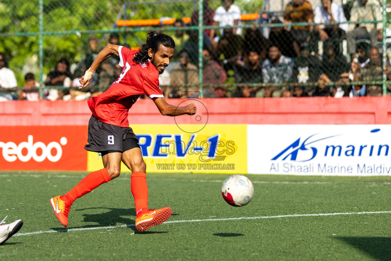 K. Huraa vs K. Himmafushi in Day 19 of Golden Futsal Challenge 2024 was held on Friday, 2nd February 2024 in Hulhumale', Maldives 
Photos: Hassan Simah / images.mv