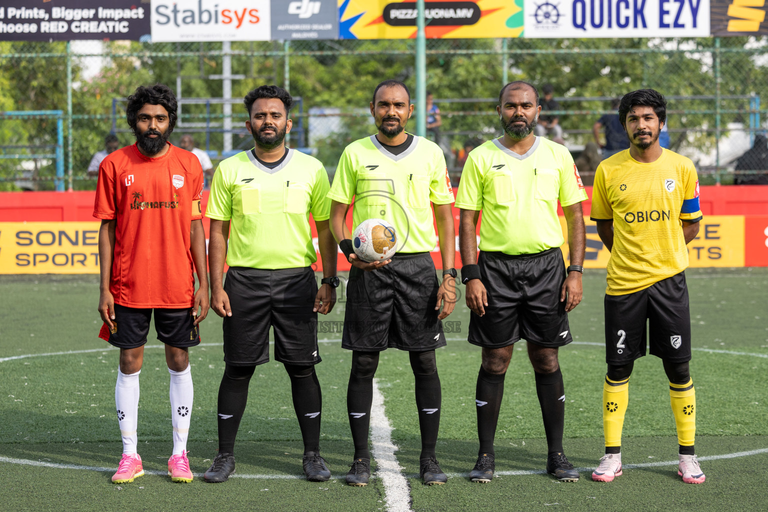 K Gaafaru vs K Himmafushi in Day 15 of Golden Futsal Challenge 2025 was held on Sunday, 19th January 2025, in Hulhumale', Maldives. Photos: Mohamed Mahfooz Moosa / images.mv
