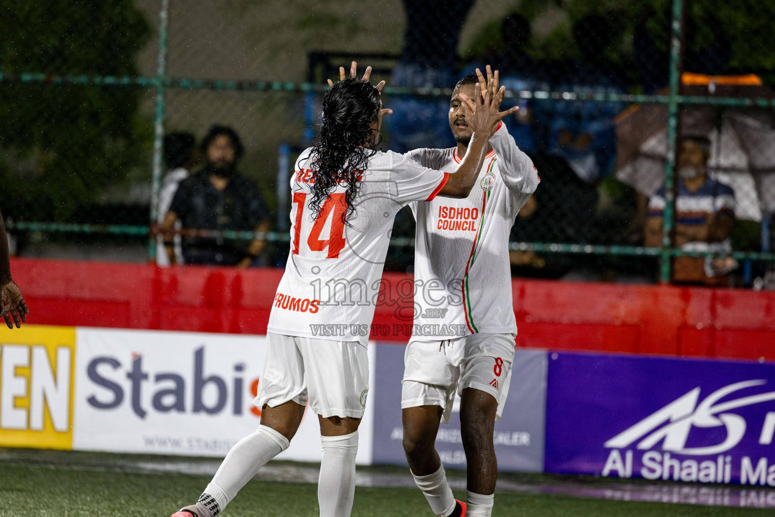 L. Isdhoo VS L. Mundoo in Day 18 of Golden Futsal Challenge 2025 was held on Wednesday, 22nd January 2025, in Hulhumale', Maldives. Photos: Nausham Waheed / images.mv