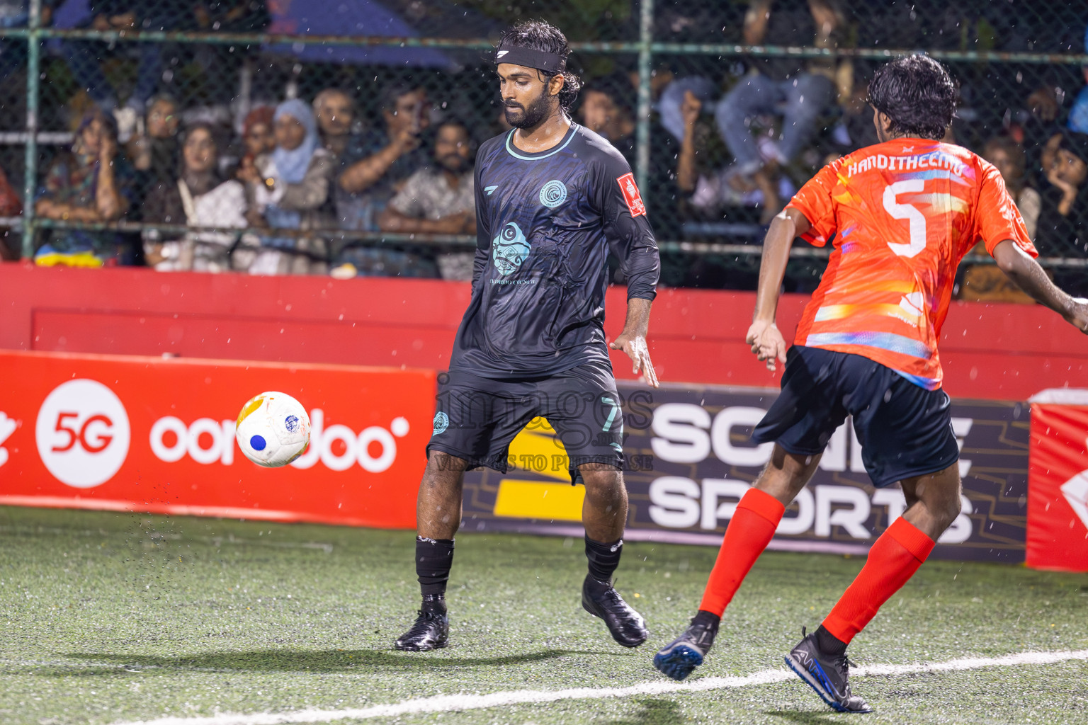 Sh Kanditheemu vs Sh Feydhoo in Day 6 of Golden Futsal Challenge 2025 on Friday, 6th January 2025, in Hulhumale', Maldives
Photos: Ismail Thoriq / images.mv