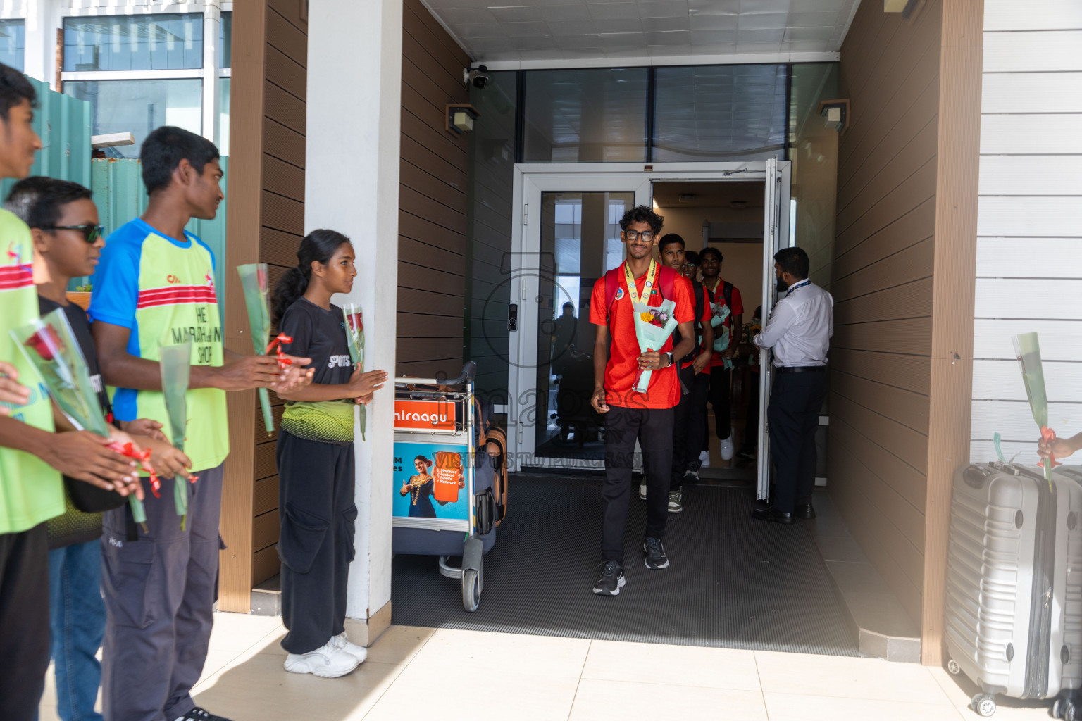 Arrival of Junior athletics team after 4th South Asian Junior Athletics Championship. Both Junior Men and Women's team won Bronze from 4x100m Relay event. 
Photos: Ismail Thoriq / images.mv