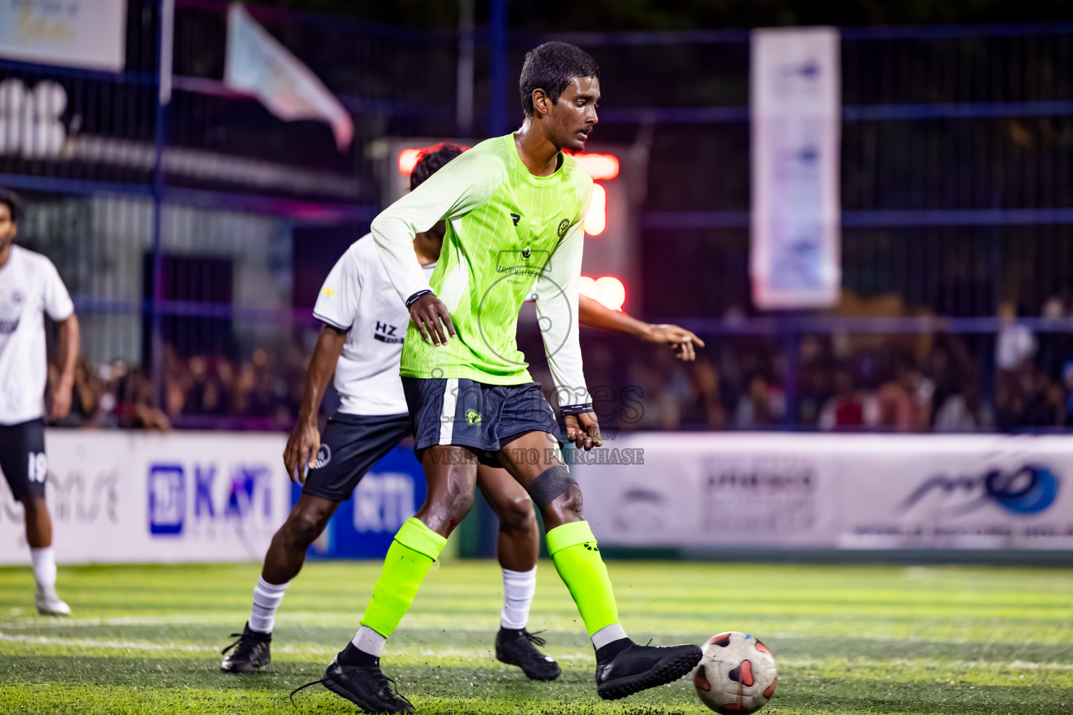 Fehendhoo vs Eydhafushi in Day 7 of Better in Baa Futsal Fiesta 2025 Men's division held in B. Eydhafushi, Maldives on Tuesday, 11th November 2025. Photos: Nausham Waheed / images.mv