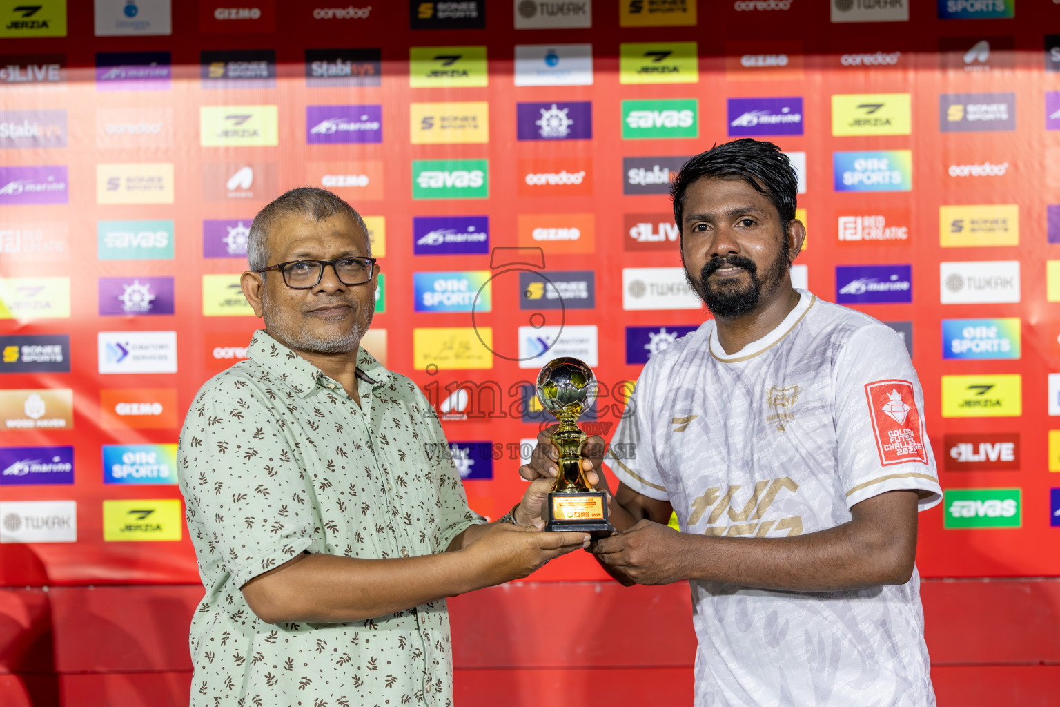 HDh Nolhivaranfaru vs HDh Makunudhoo in Day 1 of Golden Futsal Challenge 2025 on Sunday, 5th January 2025, in Hulhumale', Maldives
Photos: Ismail Thoriq / images.mv