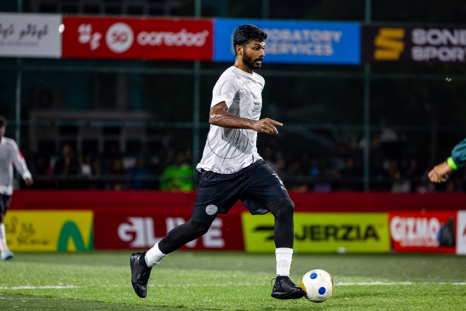 Thaa Omadhoo VS Thaa Kinbidhoo in Day 6 of Golden Futsal Challenge 2025 on Friday, 6th January 2025, in Hulhumale', Maldives Photos: Nausham Waheed / images.mv