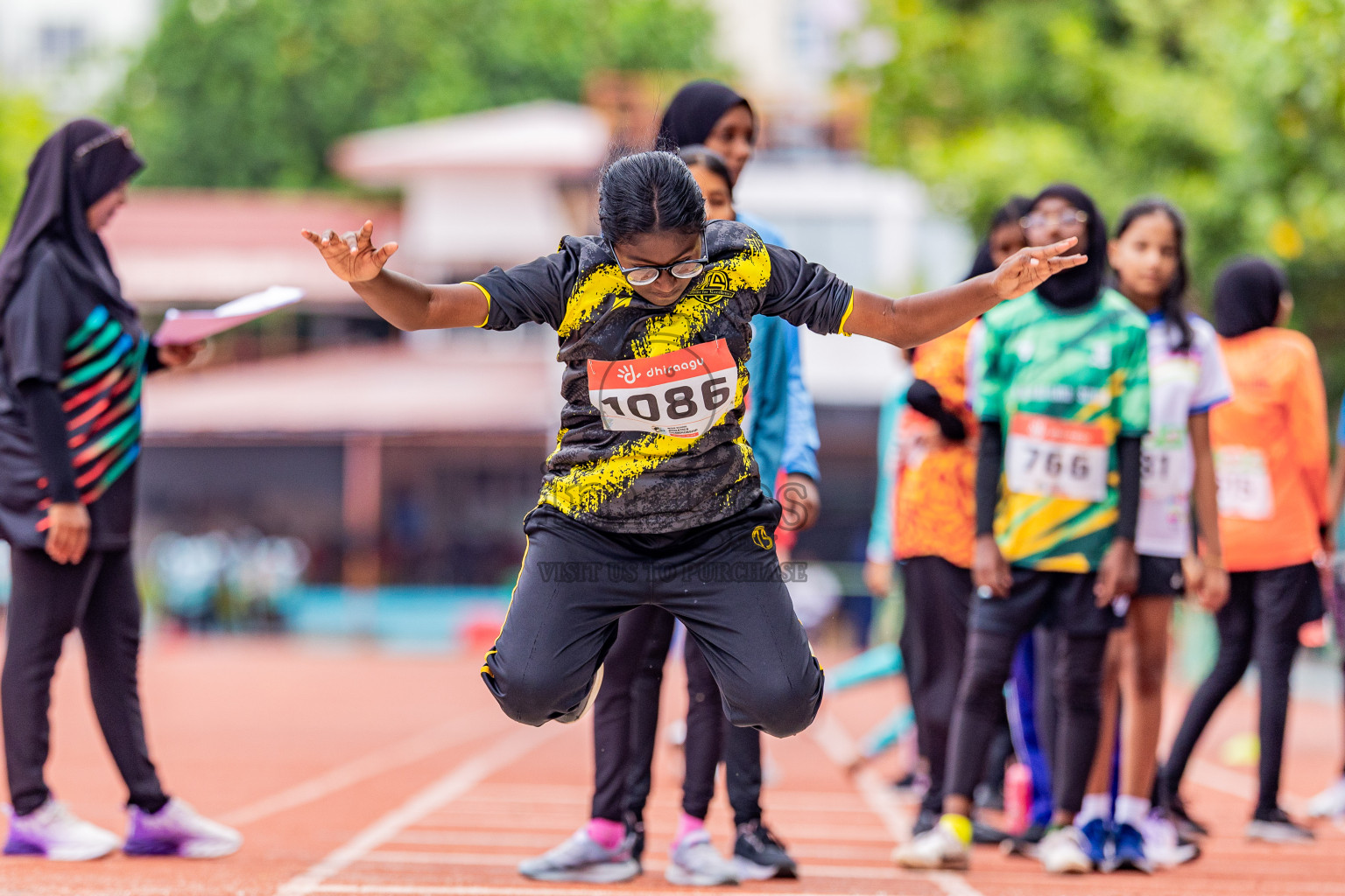 Day 4 of Inter-school Athletics Championship 2025 held in Ekuveni Synthetic Track, Male', Maldives on Thursday, 09th October 2025. Photos by: Areef Adam / Images.mv