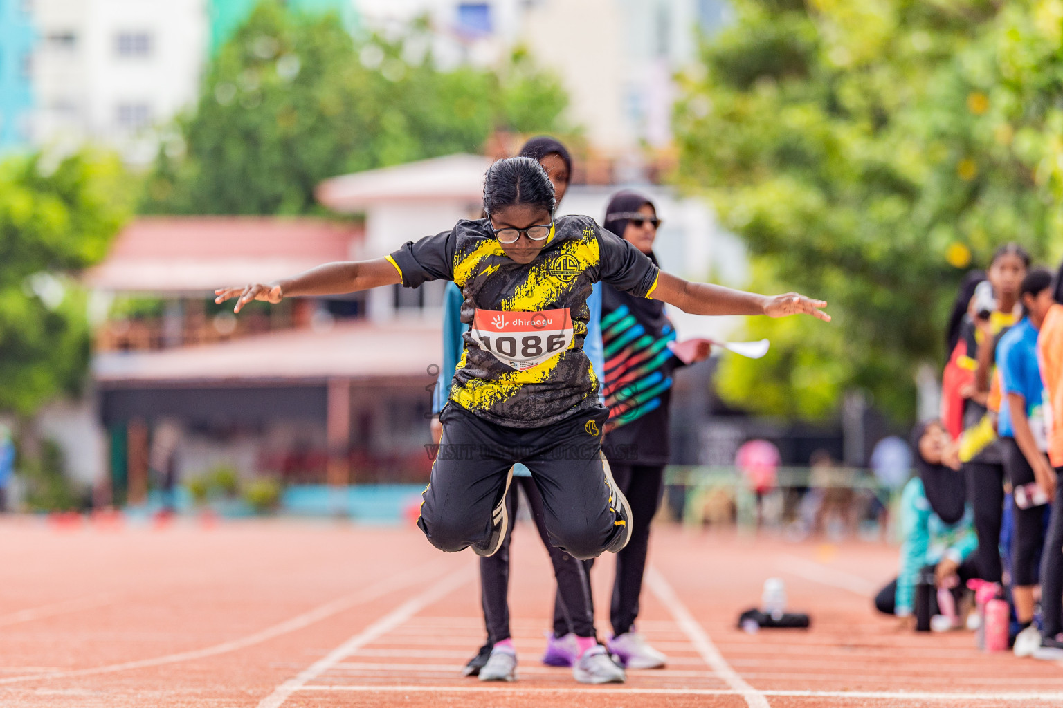 Day 4 of Inter-school Athletics Championship 2025 held in Ekuveni Synthetic Track, Male', Maldives on Thursday, 09th October 2025. Photos by: Areef Adam / Images.mv