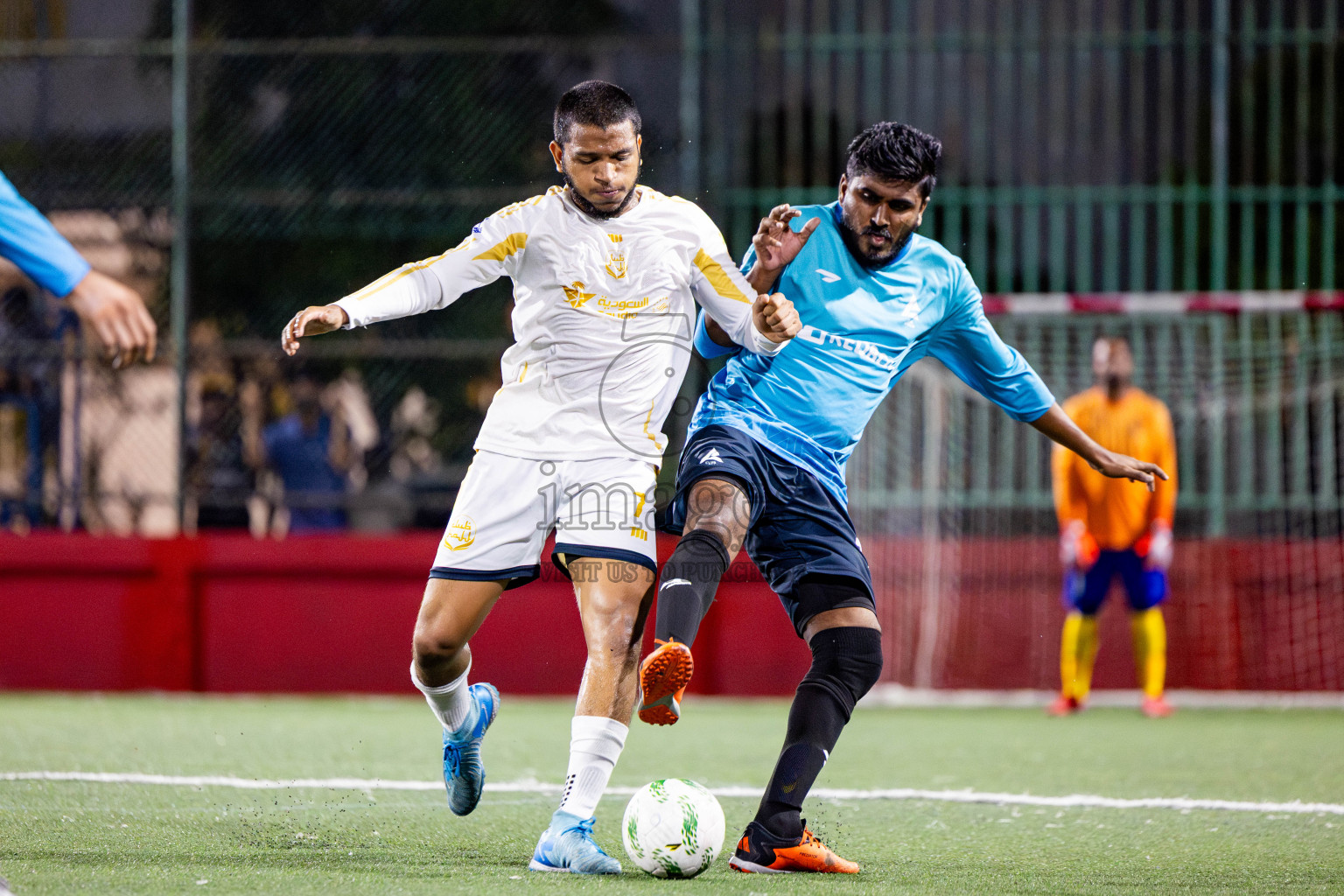 Hajj Club vs Club Apollo in Day 10 of Office League 2025 was held on Friday, 25th April 2025 in Hulhumale', Maldives. Photos: Nausham Waheed / images.mv