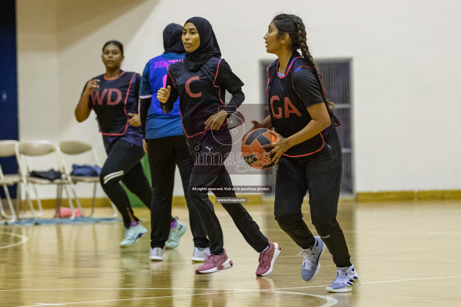 Xenith Sports Club vs Youth United Sports Club in the Milo National Netball Tournament 2022 on 18 July 2022, held in Social Center, Male', Maldives. Photographer: Shuu, Hassan Simah / Images.mv