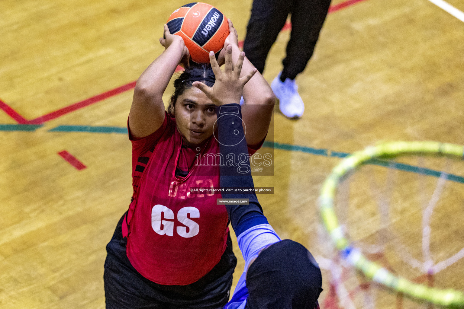 Lorenzo Sports Club vs Vyansa in the Milo National Netball Tournament 2022 on 18 July 2022, held in Social Center, Male', Maldives. Photographer: Shuu, Hassan Simah / Images.mv