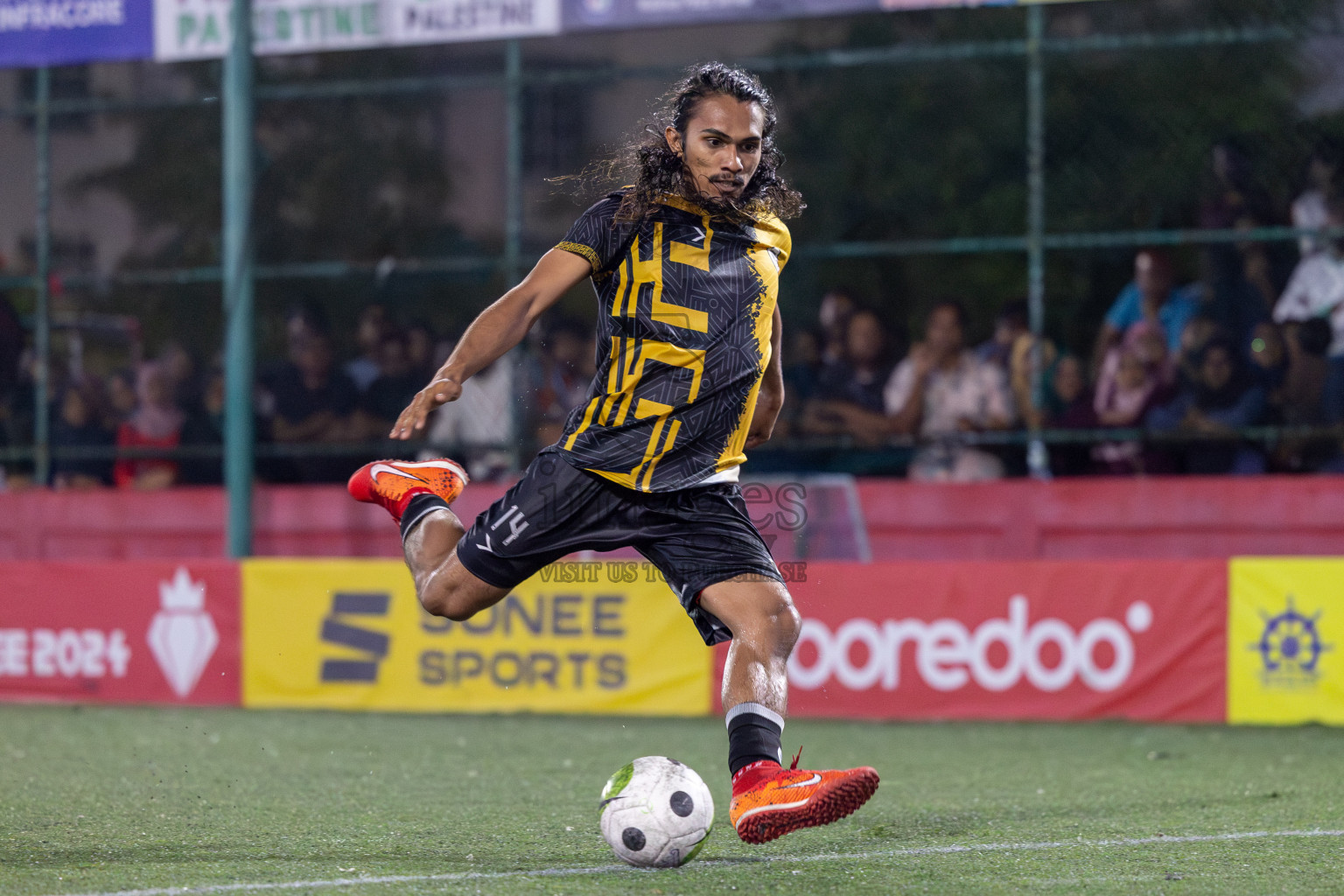 M. Naalaafushi vs M. Maduvvari in Day 28 of Golden Futsal Challenge 2024 was held on Sunday , 11th February 2024 in Hulhumale', Maldives Photos: Mohamed Mahfooz Moosa / images.mv