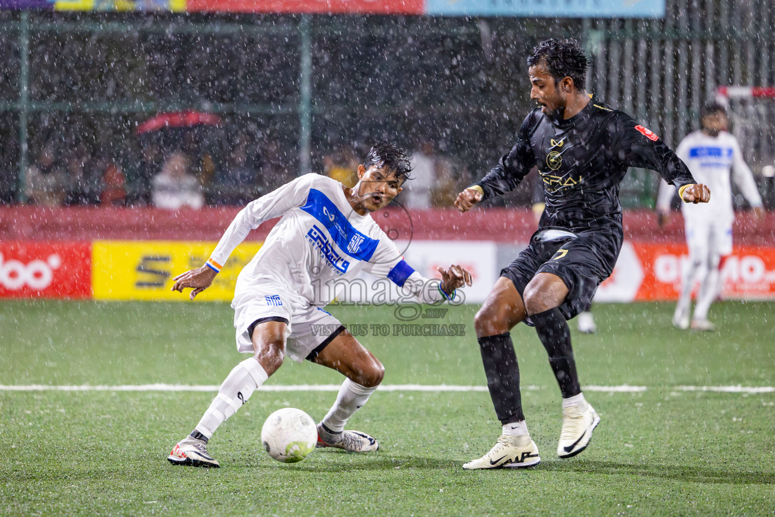 S. Hithadhoo VS ADh. Maamigili in Round of 16 on Day 40 of Golden Futsal Challenge 2024 which was held on Tuesday, 27th February 2024, in Hulhumale', Maldives Photos: Hassan Simah / images.mv