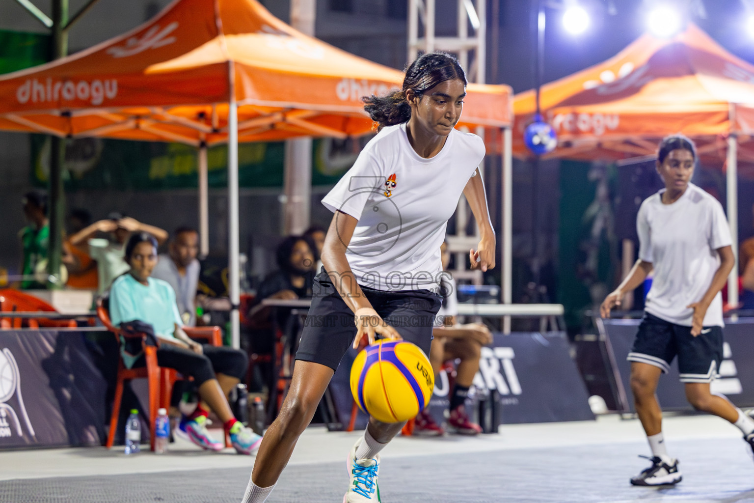 Day 4 of MILO Ramadan 3x3 Challenge 2024 was held in Ekuveni Outdoor Basketball Court at Male', Maldives on Friday, 15th March 2024.
Photos: Mohamed Mahfooz Moosa / images.mv