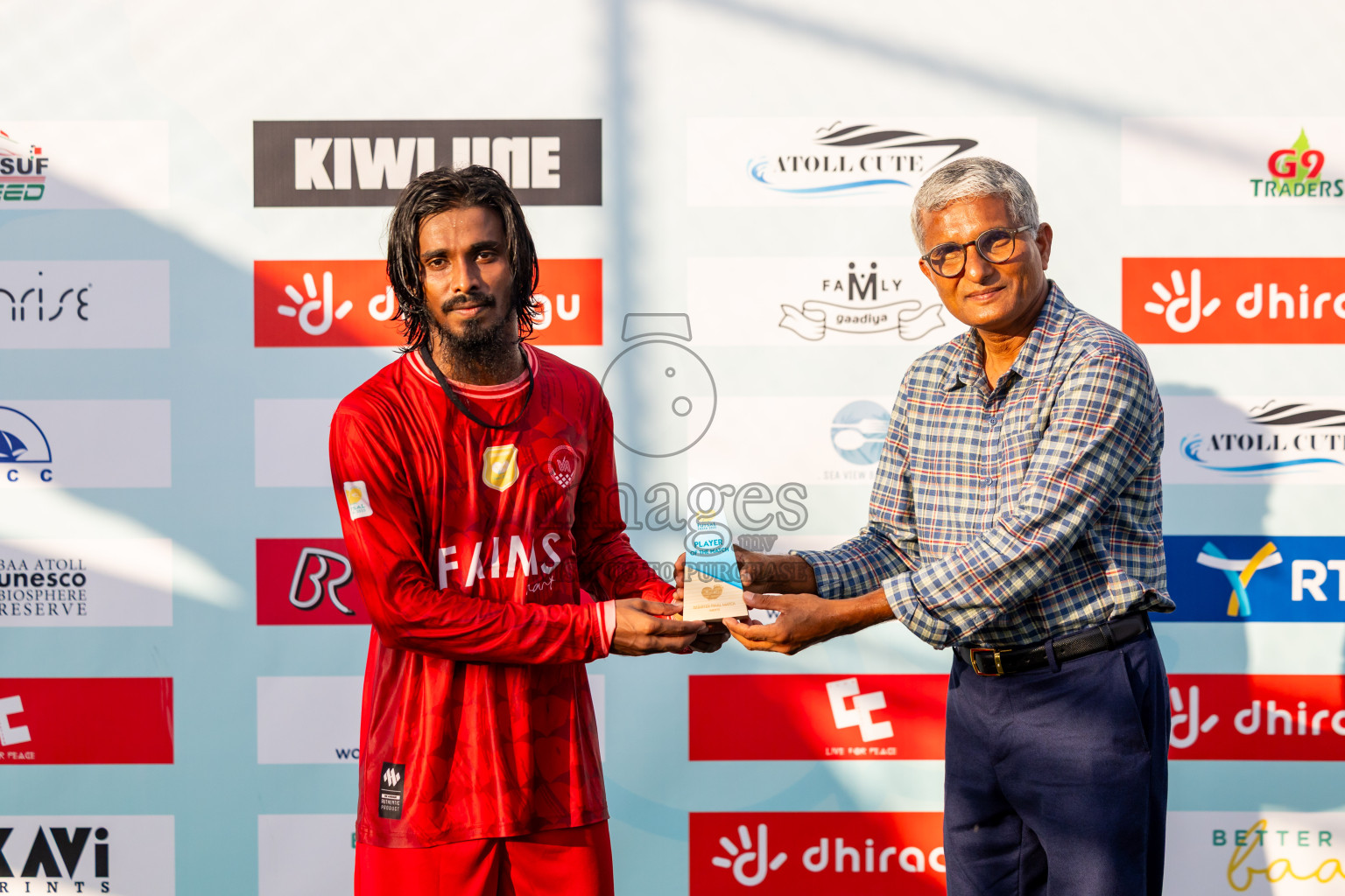 Eydhafushi vs Kudarikilu in Quater Finals of Better in Baa Futsal Fiesta 2025 Men's division held in B. Eydhafushi, Maldives on Thursday, 13th November 2025. Photos: Nausham Waheed / images.mv