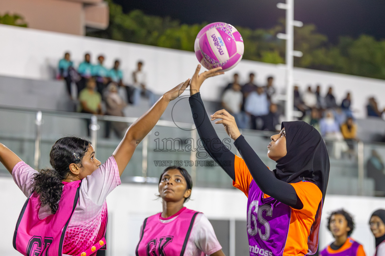 Day 4 of National Netball Tournament 2025 held in Ekuveni Netball Court at Male', Maldives on Wednesday, 21st May 2025. Photos: Mohamed Mahfooz Moosa / images.mv