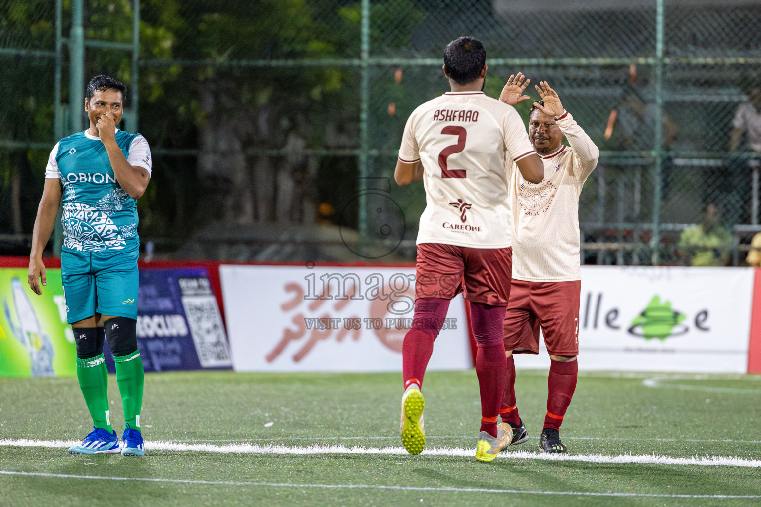 CLUB 220 vs HES CLUB Maldives Classic 2024 held in Rehendi Futsal Ground, Hulhumale', Maldives on Thursday, 12th September 2024. 
Photos: Hassan Simah / images.mv