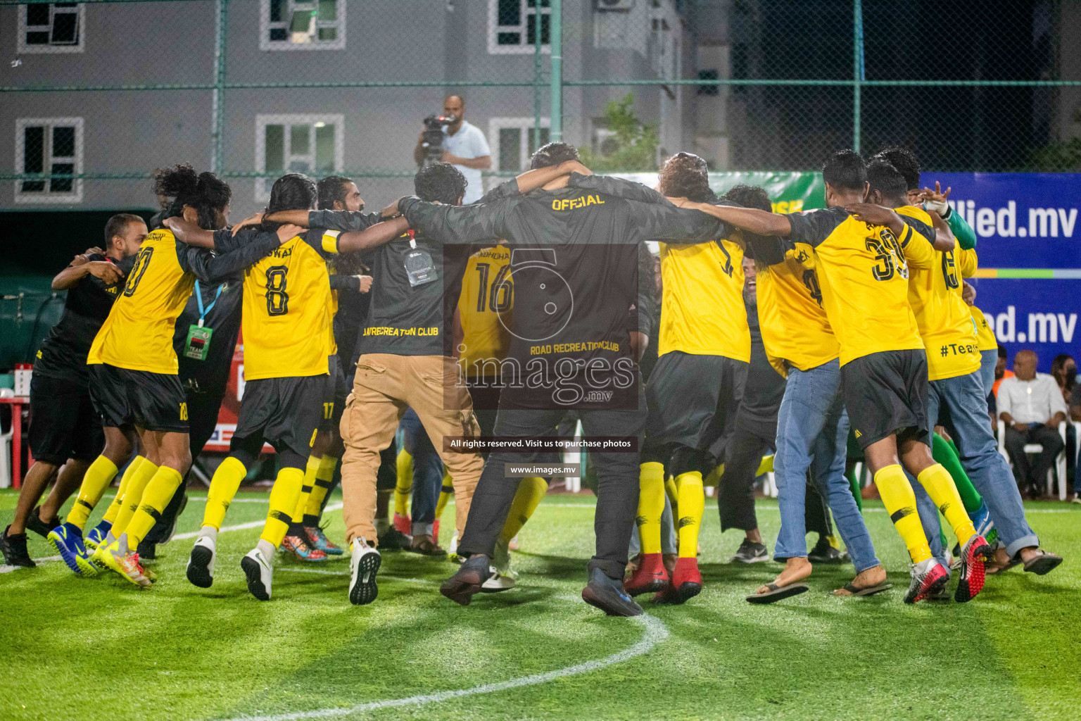 RRC Vs FSM in the Semi Finals of Club Maldives 2021 held in Hulhumale, Maldives on 19 December 2021. Photos: Shuu Abdul Sattar / images.mv