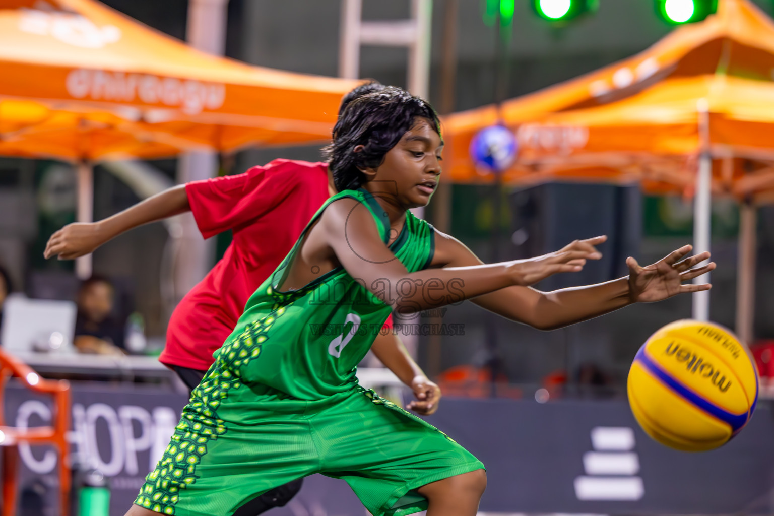 Day 3 of MILO Ramadan 3x3 Challenge 2024 was held in Ekuveni Outdoor Basketball Court at Male', Maldives on Thursday, 14th March 2024.
Photos: Ismail Thoriq / images.mv