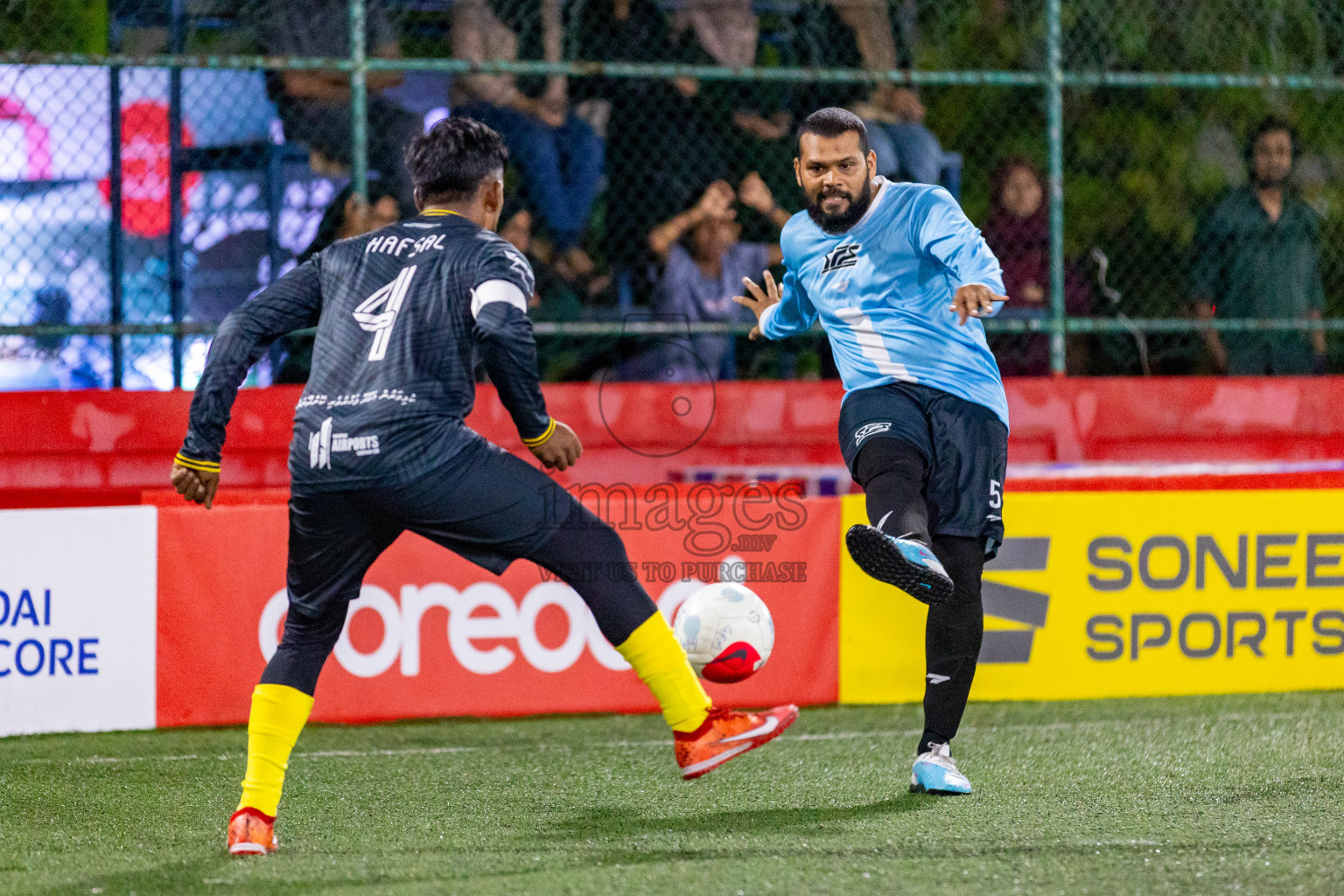 F Magoodhoo vs F Feeali in Day 17 of Golden Futsal Challenge 2024 was held on Wednesday, 31st January 2024, in Hulhumale', Maldives Photos: Hassan Simah / images.mv