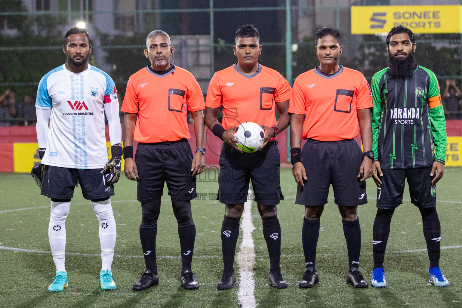 HA. Dhidhdhoo vs HA. Vashafaru in Day 1 of Golden Futsal Challenge 2024 was held on Monday, 15th January 2024, in Hulhumale', Maldives Photos: Nausham Waheed  / images.mv