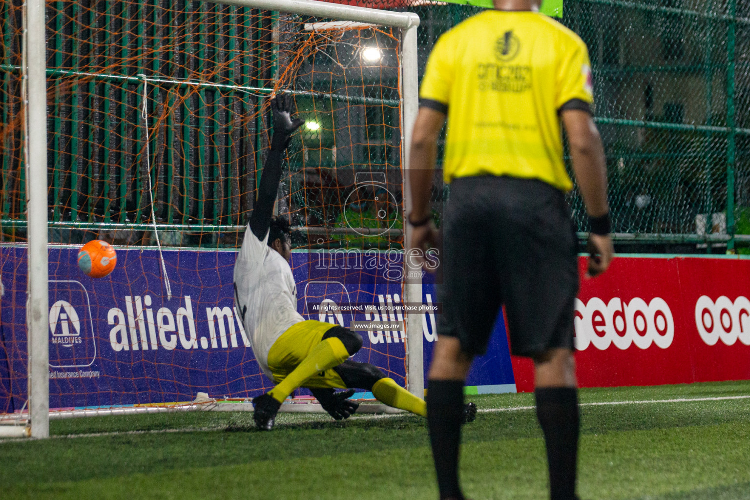 Team FSM vs Club HDC in the Quarter Finals of Club Maldives 2021 held at Hulhumale;, on 12th December 2021 Photos: Nasam / images.mv